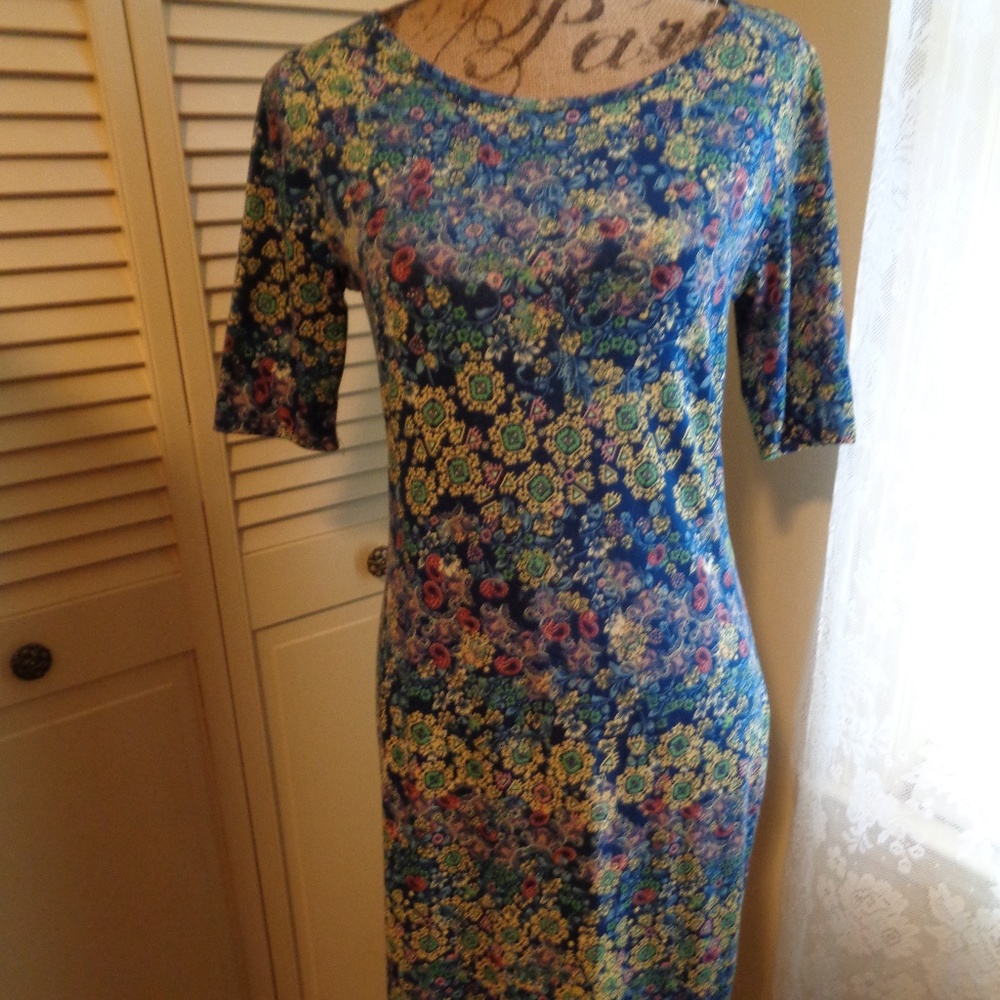LuLaRoe FLOWERED JULIA DRESS